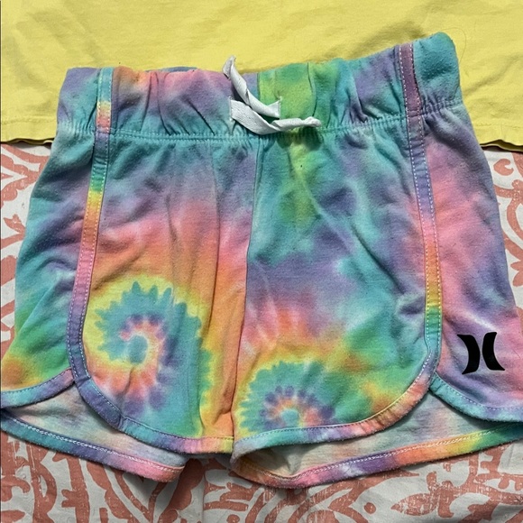 Hurley skull yellow long sleeve Sm.5 Tie-Dye Shorts🏝️ - Picture 4 of 13
